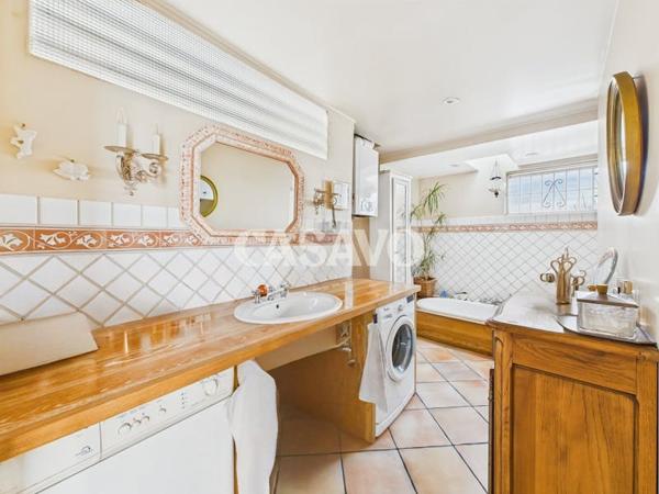 Vente Appartement 2 pièces de 59m² - 75018 Paris