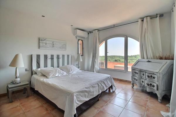 Maison à vendre  7 pièces - 227 m2 VALBONNE - 06