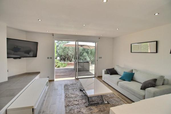 Maison à vendre  7 pièces - 227 m2 VALBONNE - 06