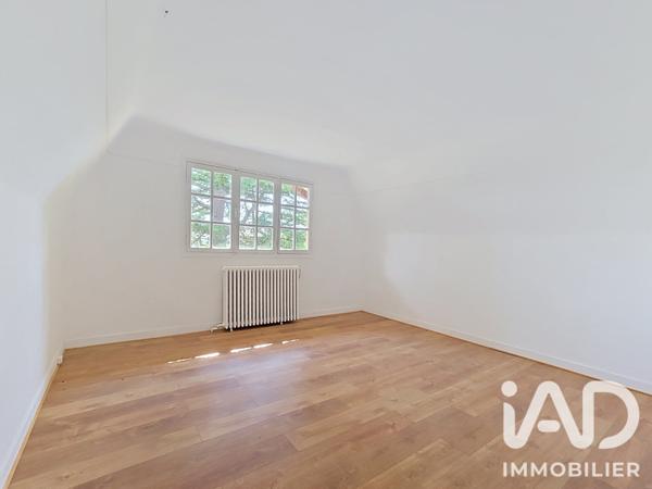 Maison à vendre 7 pièces 194 m² Mandres-les-Roses