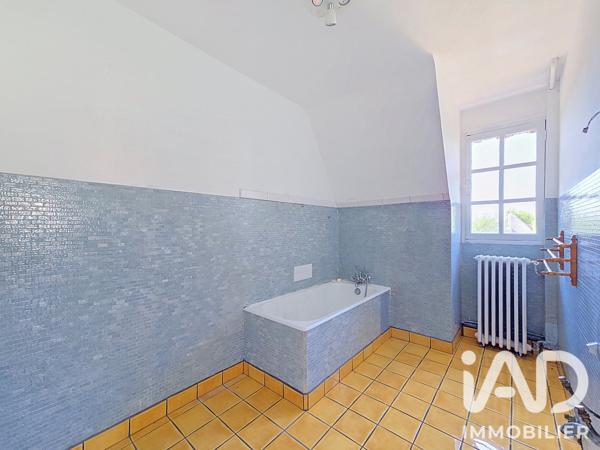 Maison à vendre 7 pièces 194 m² Mandres-les-Roses