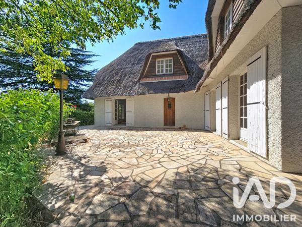 Maison à vendre 7 pièces 194 m² Mandres-les-Roses