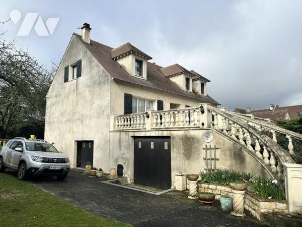 HAUTEVESNES - 15 minutes Mareuil sous Ourcq et A4 Château-Thierry, pavillon de 159 m² de type 6.