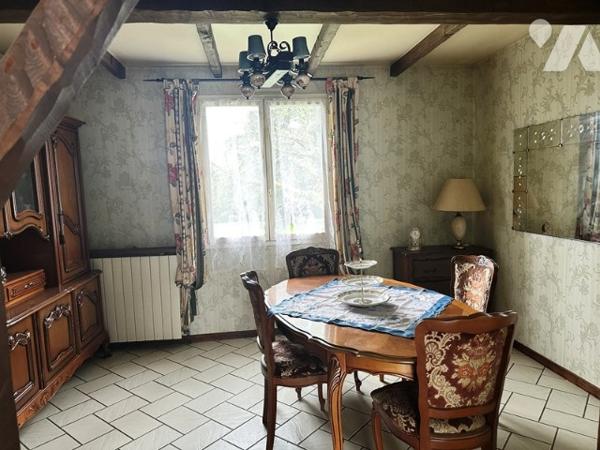 HAUTEVESNES - 15 minutes Mareuil sous Ourcq et A4 Château-Thierry, pavillon de 159 m² de type 6.