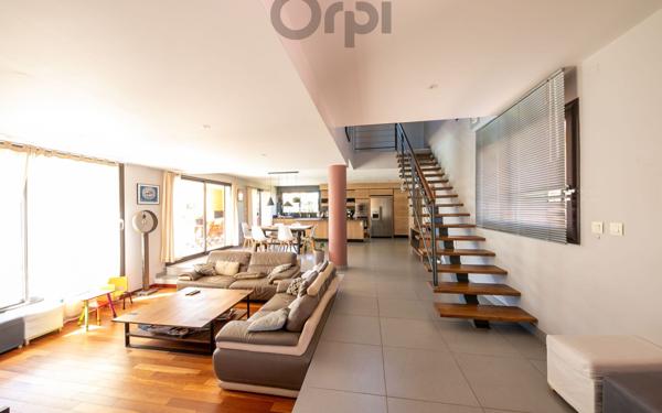 Maison à vendre    5 pièces • 192 m2 Pézilla-la-Rivière