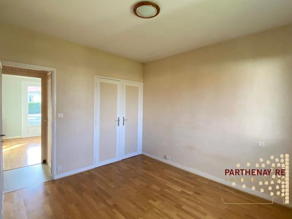 Plain pied T4 bien placé sur PARTHENAY