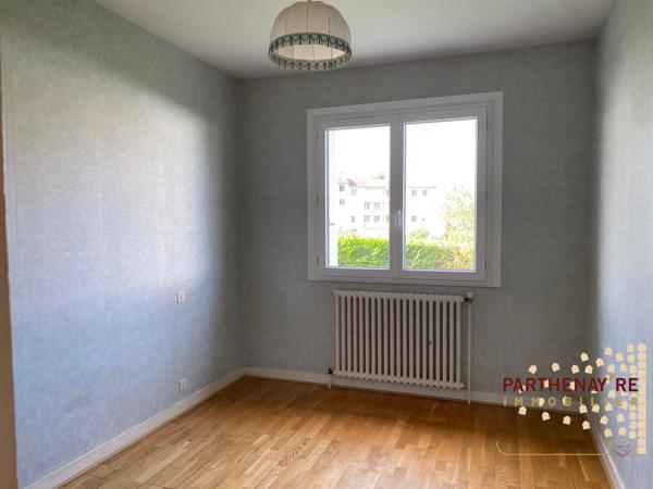 Plain pied T4 bien placé sur PARTHENAY
