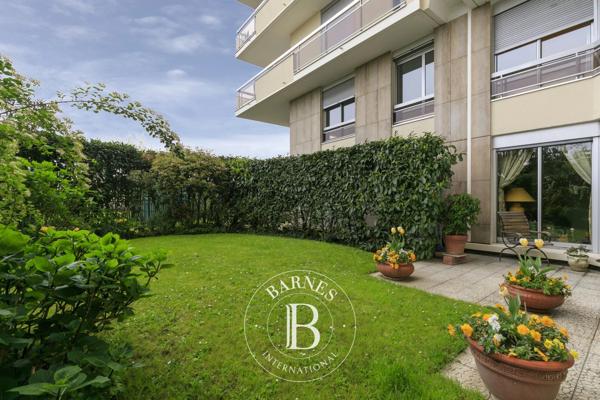 Courbevoie, Appartement 2 Chambres -  93 m² à vendre