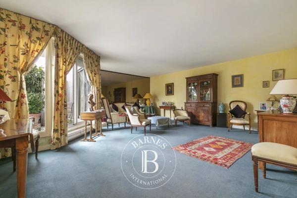 Courbevoie, Appartement 2 Chambres -  93 m² à vendre