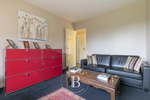 Courbevoie, Appartement 2 Chambres -  93 m² à vendre