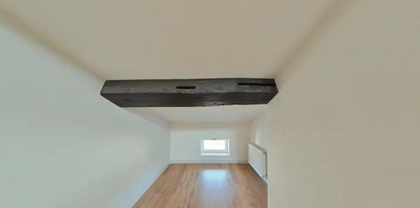 APPARTEMENT T4 A LOUER - LYON 2EME ARRONDISSEMENT Ampere-Ainay 78.31 m 2 1 345 € charges comprises par mois
