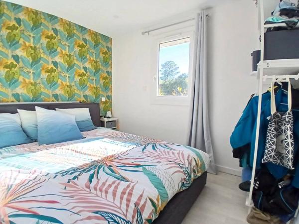 APPARTEMENT 3 PIECES - PARKING ET PISCINE