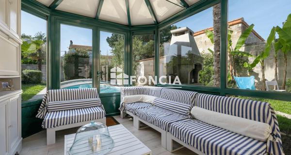 À vendre Maison 6 pièces 160 m² - Rochefort 17300