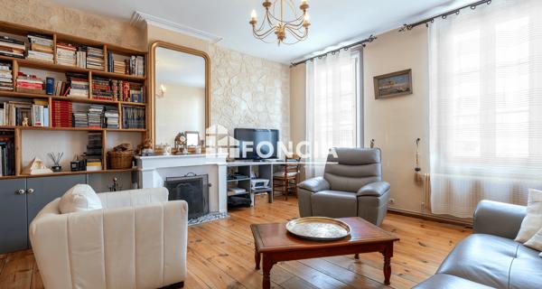 À vendre Maison 6 pièces 160 m² - Rochefort 17300
