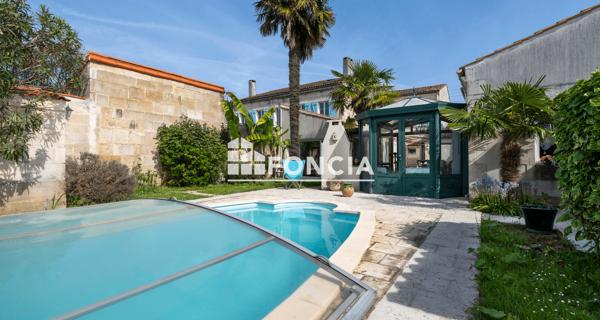 À vendre Maison 6 pièces 160 m² - Rochefort 17300