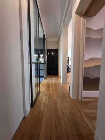 Dinard Ecluse: Appartement de 111m² rénové par un architecte d'intérieur:double séjour,cuisine,3 chambres, 2 salles d'eau