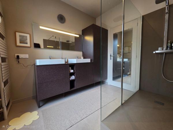 Dinard Ecluse: Appartement de 111m² rénové par un architecte d'intérieur:double séjour,cuisine,3 chambres, 2 salles d'eau