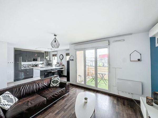 Appartement à Meaux - 3 pièces - 2 chambres - balcon et double places de stationnement