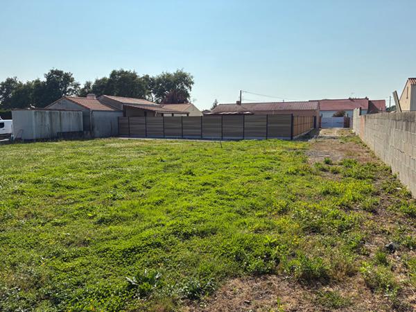 Terrain Saint Philbert De Grand Lieu 600 m2