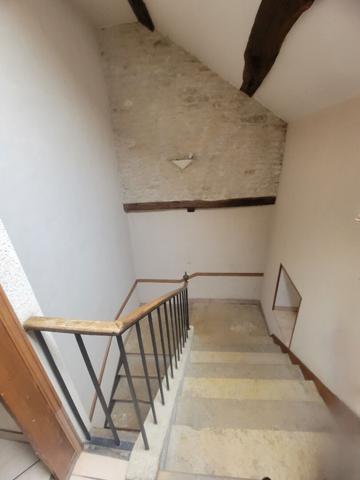 IMMEUBLE IS SUR TILLE 9 Pièces 139 m²