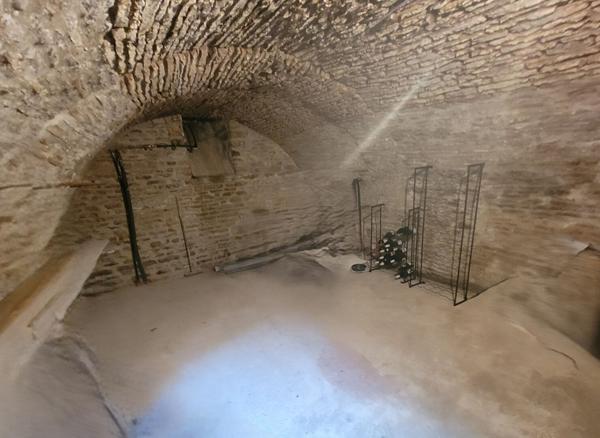 IMMEUBLE IS SUR TILLE 9 Pièces 139 m²