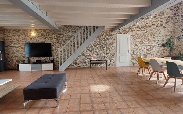 Maison à vendre    5 pièces •  Mormaison