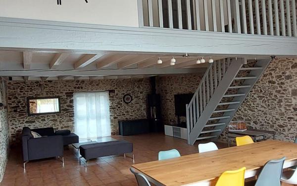 Maison à vendre    5 pièces •  Mormaison