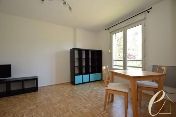Lyon 8ème rue Volnay – Agréable T4 meublé de 85 m² avec balcon et garage en sous-sol
