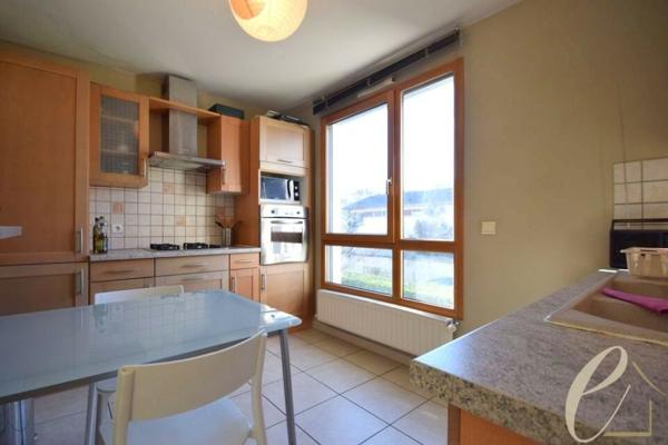 Lyon 8ème rue Volnay – Agréable T4 meublé de 85 m² avec balcon et garage en sous-sol