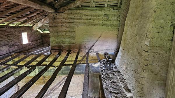 Maison et Pigeonnier à rénover