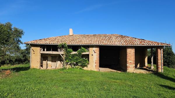 Maison et Pigeonnier à rénover