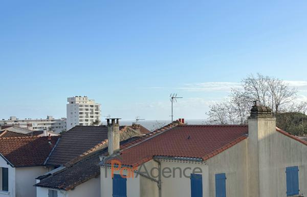 ROYAN CENTRE VILLE APPARTEMENT T5 AVEC APERCU MER