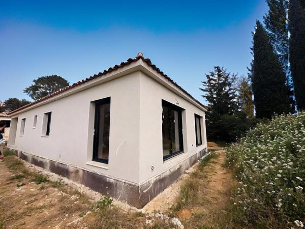 Aubagne, Camp Major : Maison neuve,  Plain pied à finir sur terrain 758 m² (possibilité jusqu'à 132 m²)