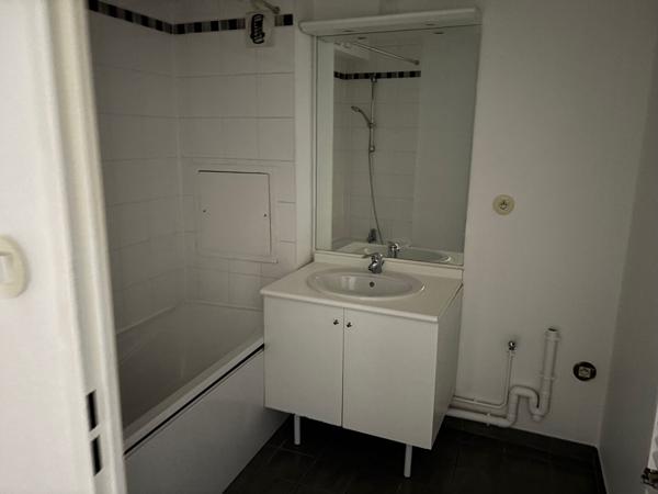 NANCY - APPARTEMENT 3 pièces + PARKING - 76.25 m²