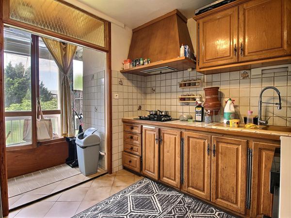 Appartement Avignon 4 pièce(s) 69.27 m2 actuellement loué , bonne rentabilité, proche commodités.