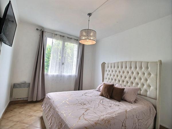 Appartement Avignon 4 pièce(s) 69.27 m2 actuellement loué , bonne rentabilité, proche commodités.