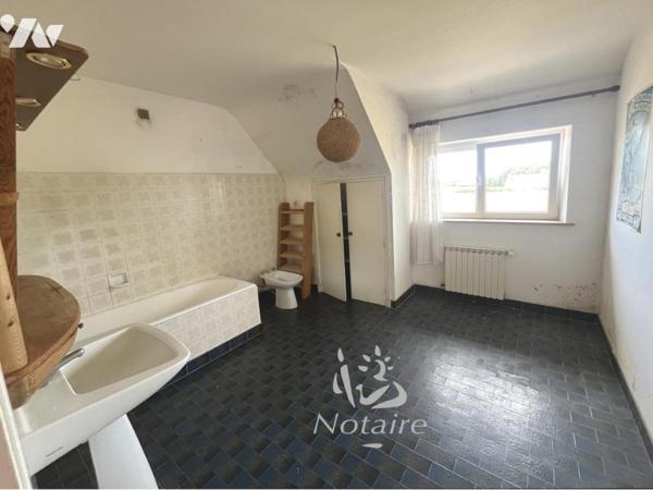 Corps de ferme à rénover en campagne- PLOUESCAT