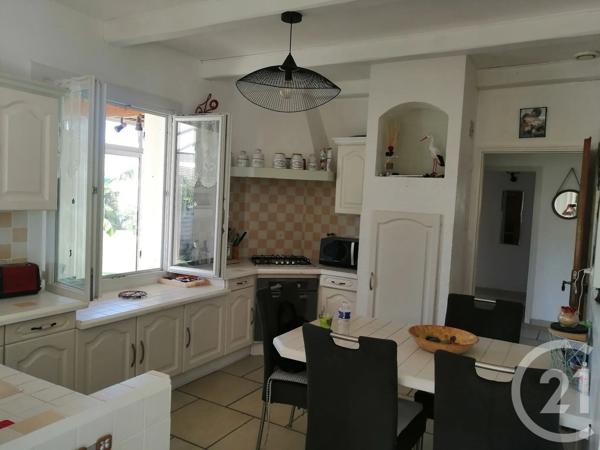 Maison à vendre  6 pièces - 142,01 m 2   PERIGNY  - 17