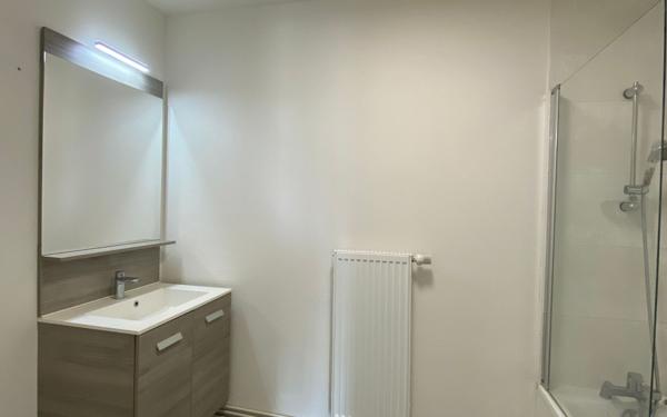 Appartement à louer    3 pièces •  Lingolsheim