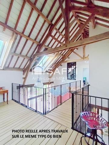 Maison en pisé au superbe potentiel