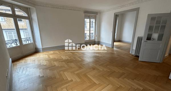 Location Appartement 7 pièces 196.73 m² - Strasbourg 67000
