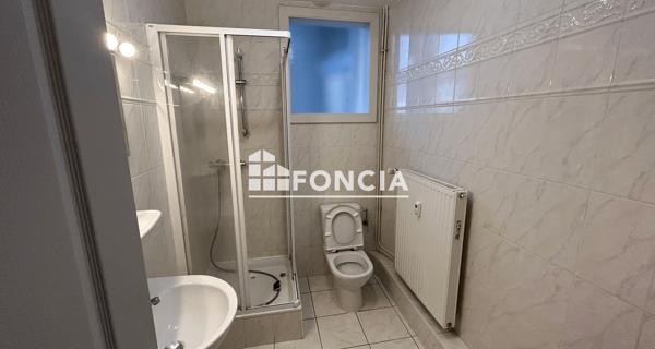 Location Appartement 7 pièces 196.73 m² - Strasbourg 67000