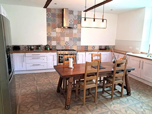 Maison ancienne de 253 m²