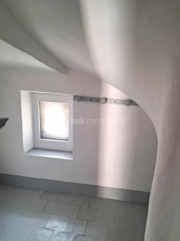 Maison ancienne de 253 m²