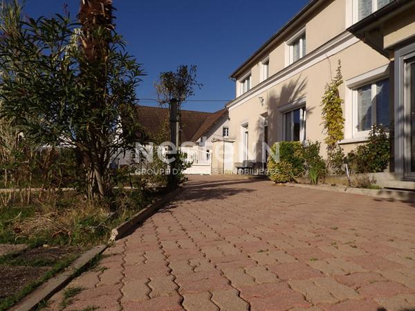Un bien rare sur le secteur a decouvrir sans tarder ! LA FLECHE