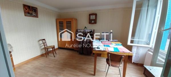 Maison à restaurer, à fort potentiel, nombreuses dépendances