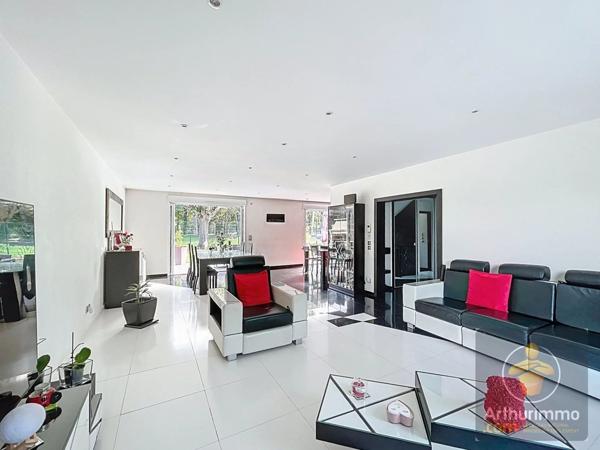 Vente Maison 7 pièces 147 m2 à Ormesson-sur-Marne