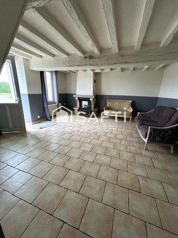 Maison en pierre pleine de charme avec beau jardin arboré, grande pièce de vie lumineuse et fort potentiel d’aménagement à Longué-Jumelles !