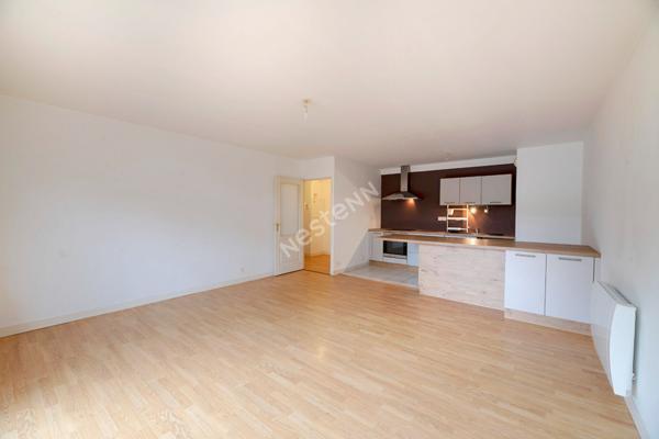 Bruz centre - Appartement 4 pièces - terrasse et jardin - Garage - Exposition SUD