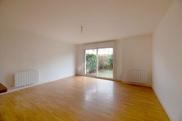 Bruz centre - Appartement 4 pièces - terrasse et jardin - Garage - Exposition SUD